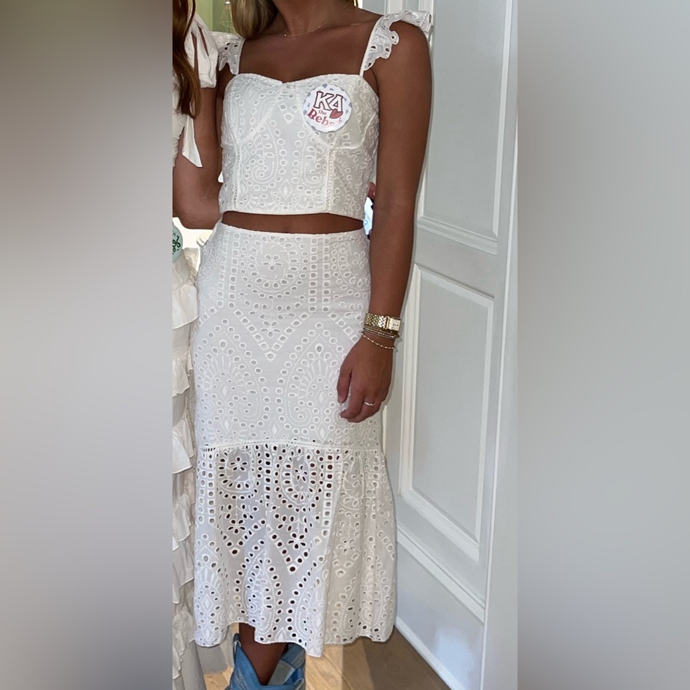 White skirt and tank set